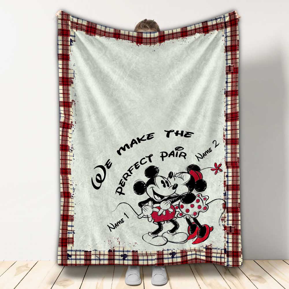 Personalized Couple Blanket with Names | Perfect Pair Gift Blanket GradoCreations