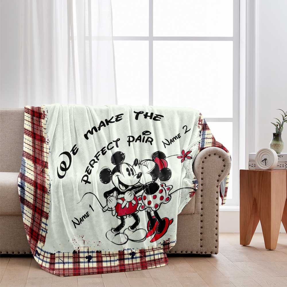 Personalized Couple Blanket with Names | Perfect Pair Gift Blanket GradoCreations