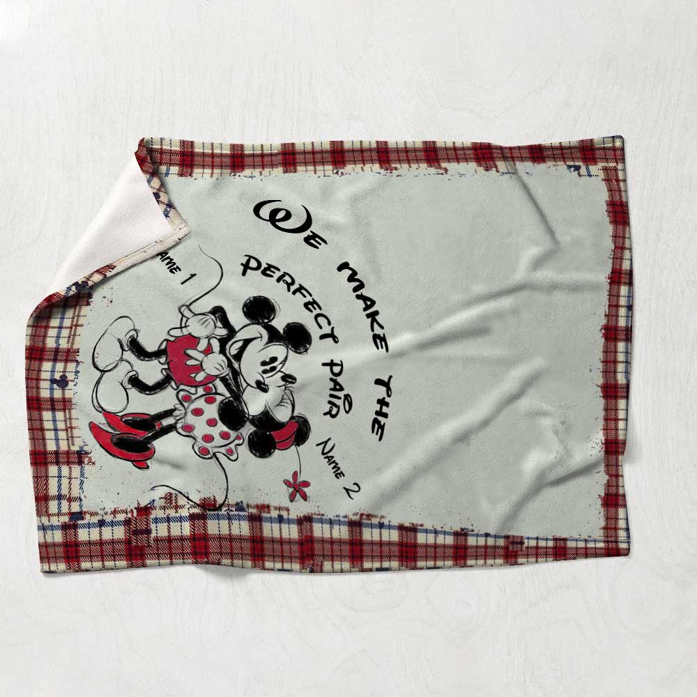 Personalized Couple Blanket with Names | Perfect Pair Gift Blanket GradoCreations