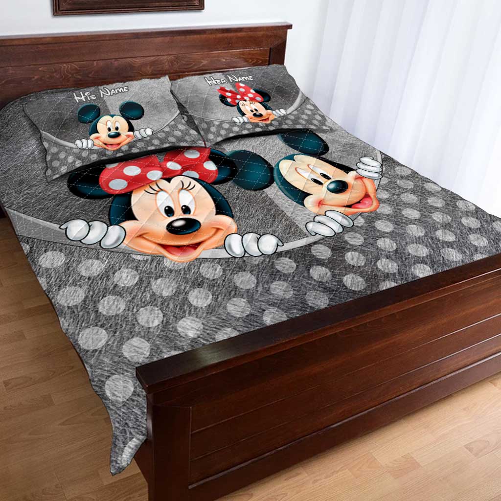 Personalized Mouse Quilt Set with Names for Couples | Valentine’s Day Gift Quilt Set GradoCreations