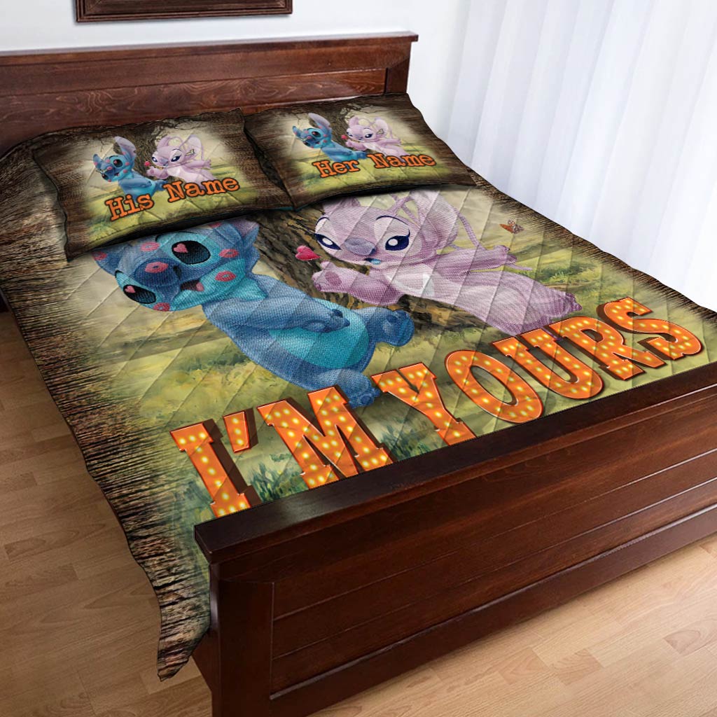 Personalized Quilt Set with Couple's Names Ideal for Anniversary or Valentine's Day Quilt Set GradoCreations