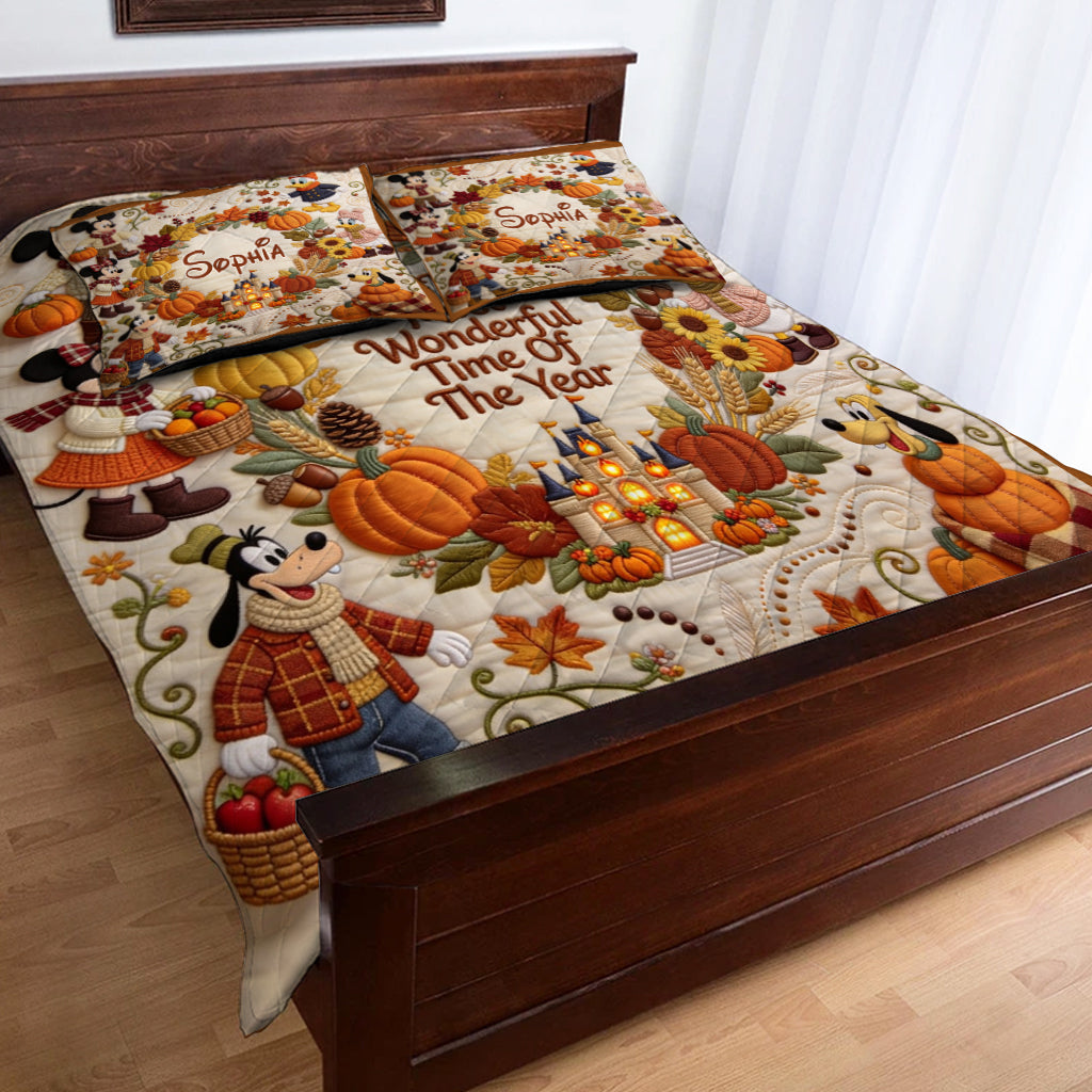Personalized Mouse Quilt Set with Fall Design for Kids and Family Quilt Set GradoCreations