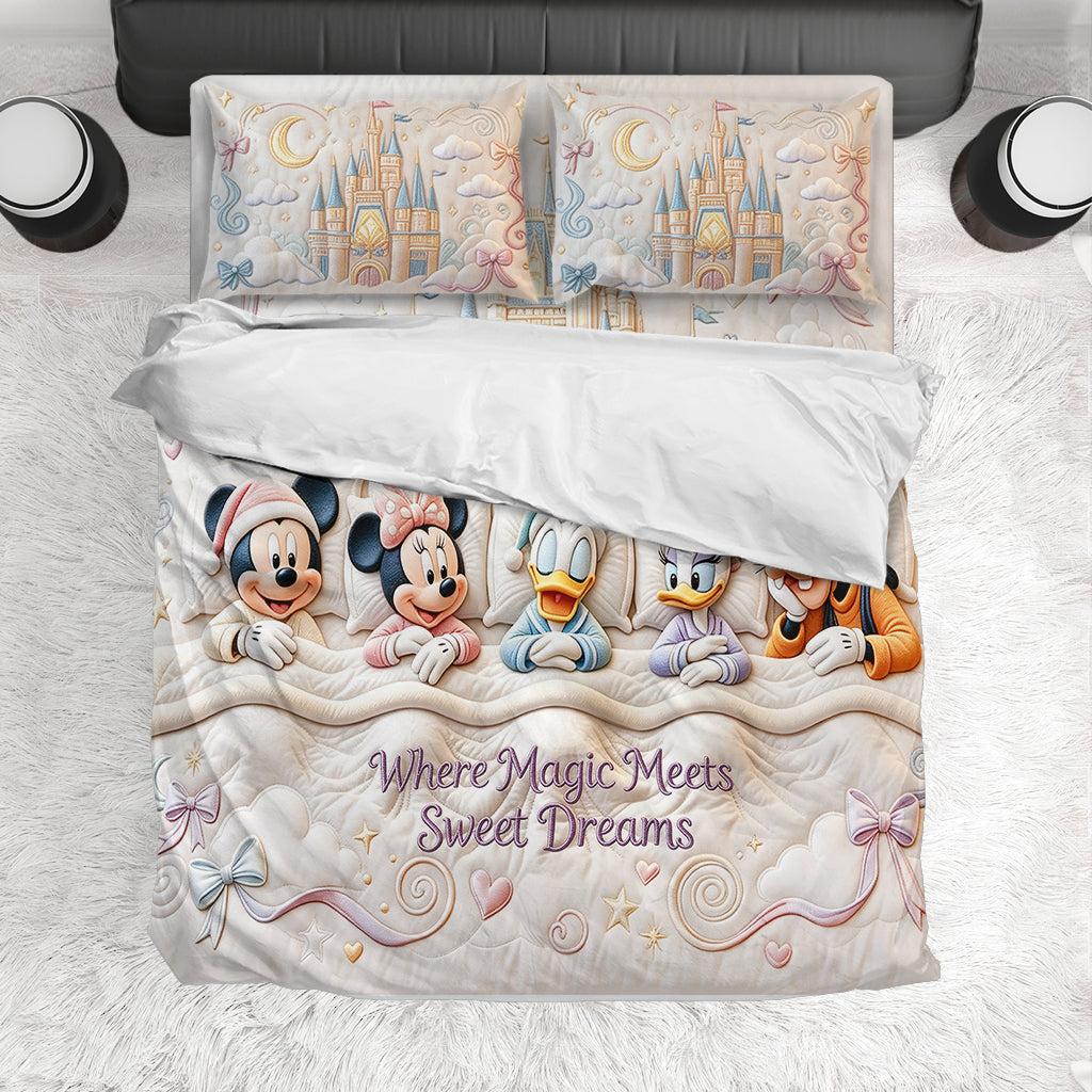 Personalized Quilted Bedding Set for Kids with Disney Characters Gift for Family Quilted Bedding Set GradoCreations