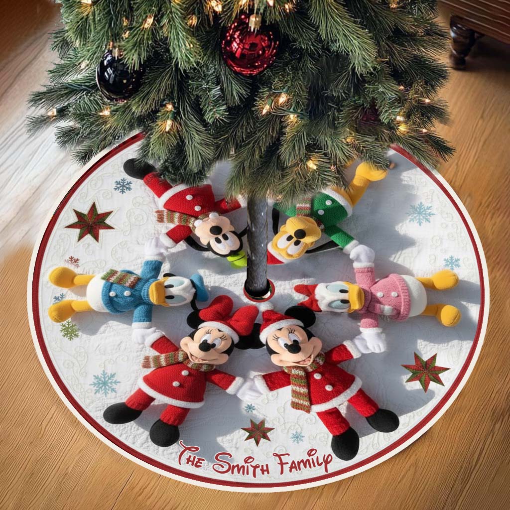Personalized Christmas Tree Skirt with Family Name - Holiday Decor Tree Skirt GradoCreations