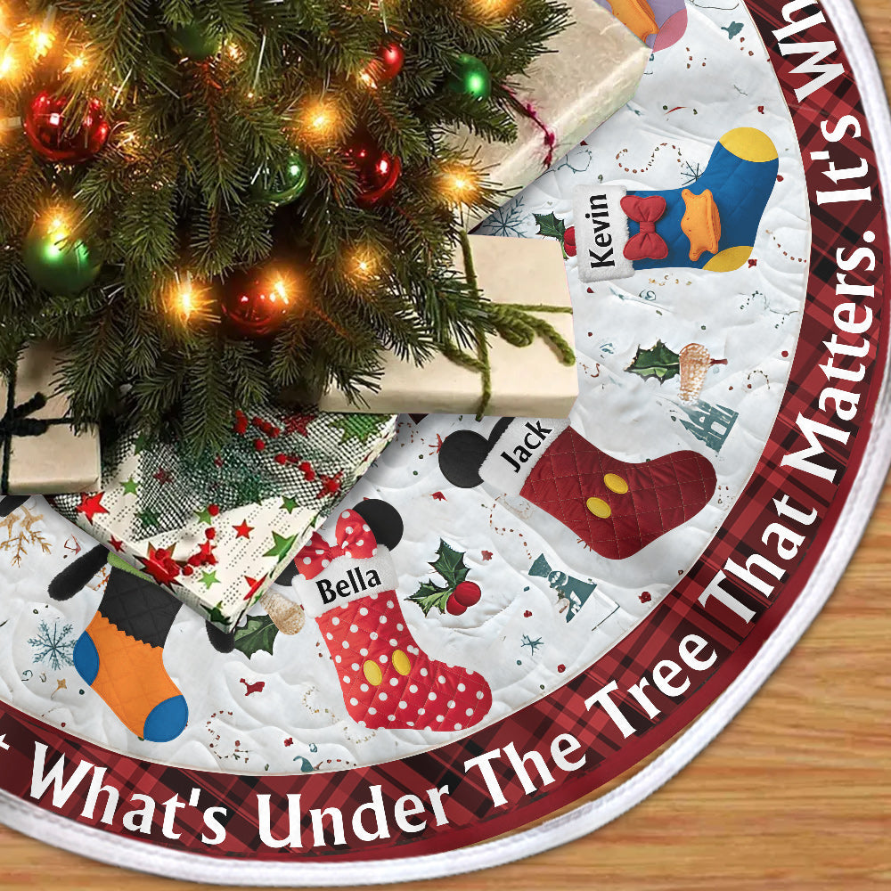 Personalized Christmas Tree Skirt with Custom Names - Holiday Decor Tree Skirt GradoCreations