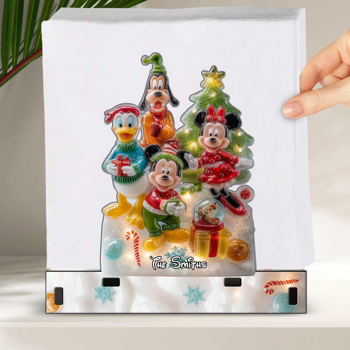 Personalized Acrylic Christmas Mouse Paper Towel Holder Gift for Kitchen Paper Towel Holder GradoCreations
