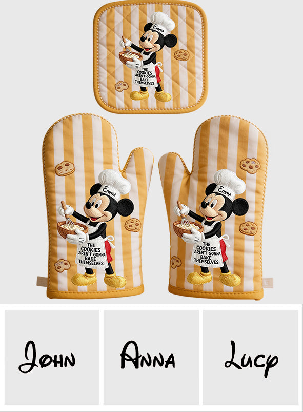 Personalized Mickey Mouse Oven Mitts & Pot Holder Set for Kids Oven Mitts & Pot Holder set GradoCreations