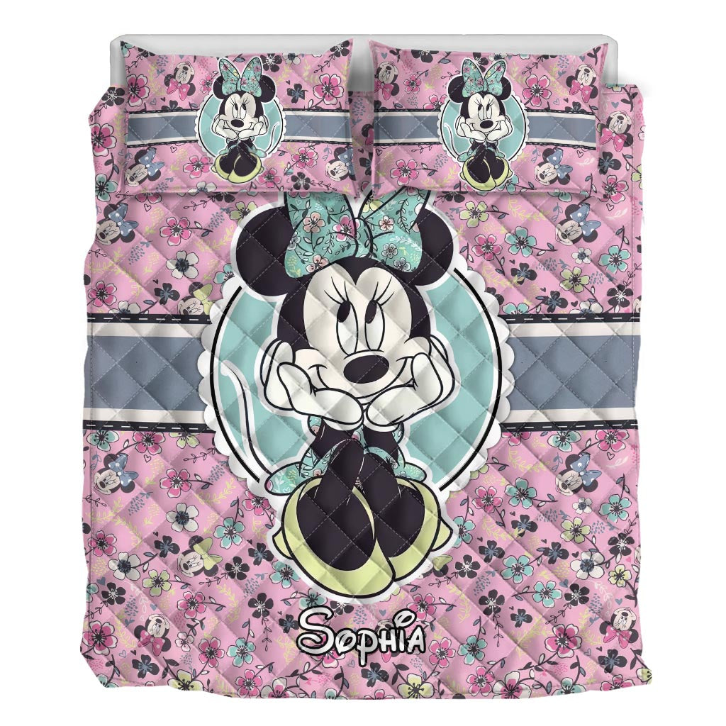 Personalized Minnie Mouse Quilt Set with Pillow Covers for Kids Quilt Set GradoCreations