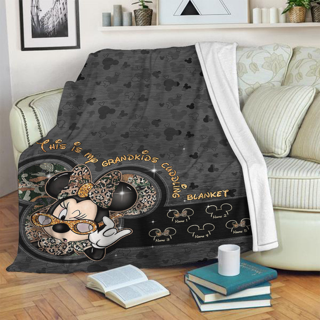 Personalized Cuddling Blanket for Grandma with Grandkids Names Blanket GradoCreations