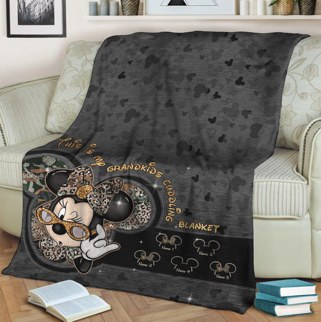 Personalized Cuddling Blanket for Grandma with Grandkids Names Blanket GradoCreations
