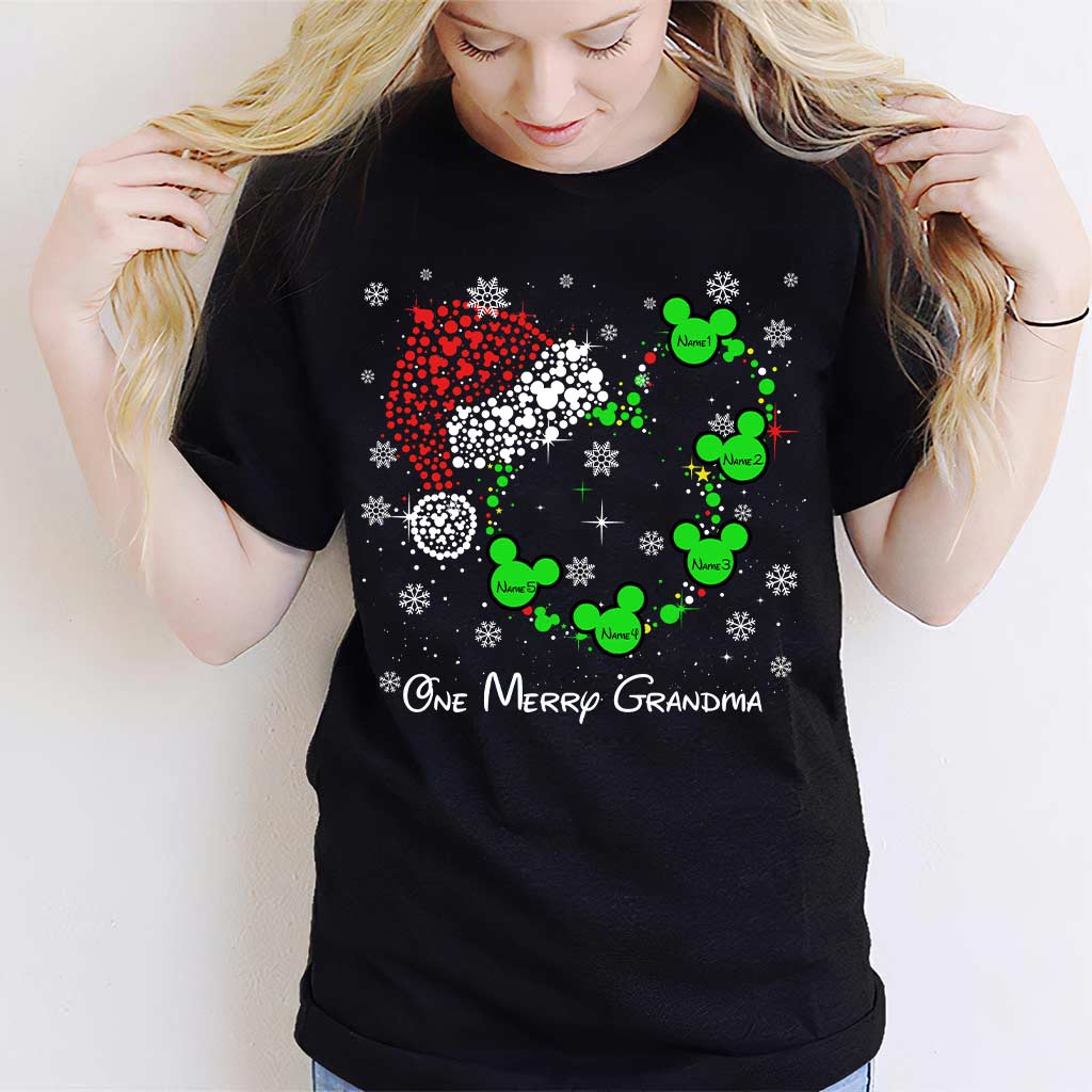 Personalized Christmas T-Shirt & Hoodie for Grandma | Custom Names T-shirt & Hoodie GradoCreations
