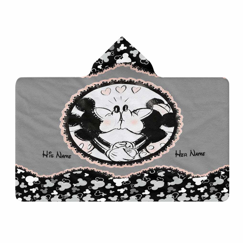 Personalized Mouse Hooded Blanket Custom Name Gift for Couples Hooded Blanket GradoCreations