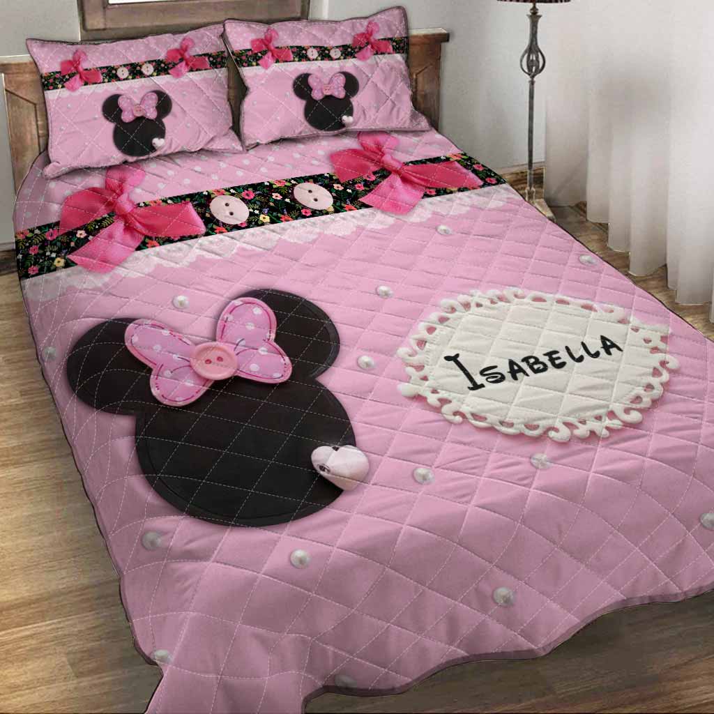 Personalized Pink Minnie Mouse Quilt Set with Pillow Covers for Kids Quilt Set GradoCreations