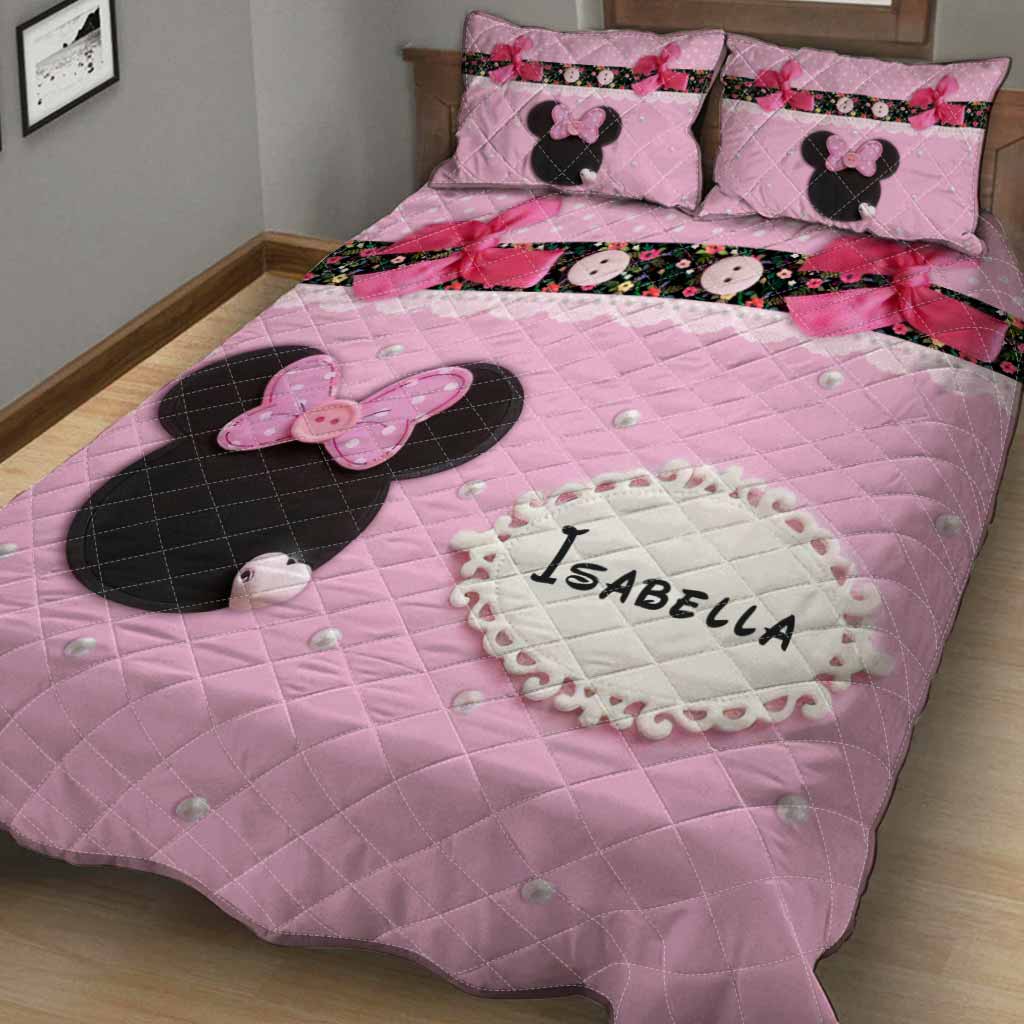 Personalized Pink Minnie Mouse Quilt Set with Pillow Covers for Kids Quilt Set GradoCreations
