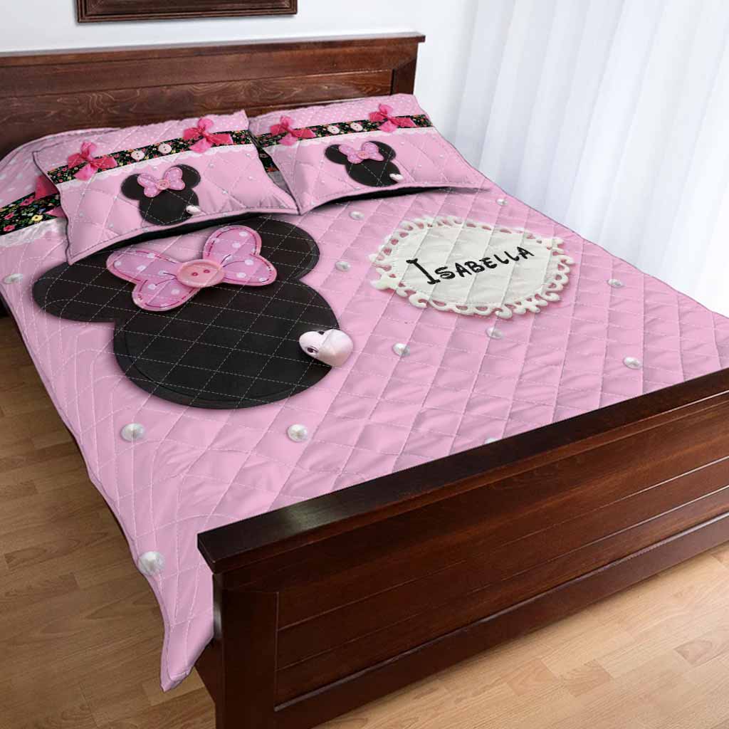 Personalized Pink Minnie Mouse Quilt Set with Pillow Covers for Kids Quilt Set GradoCreations