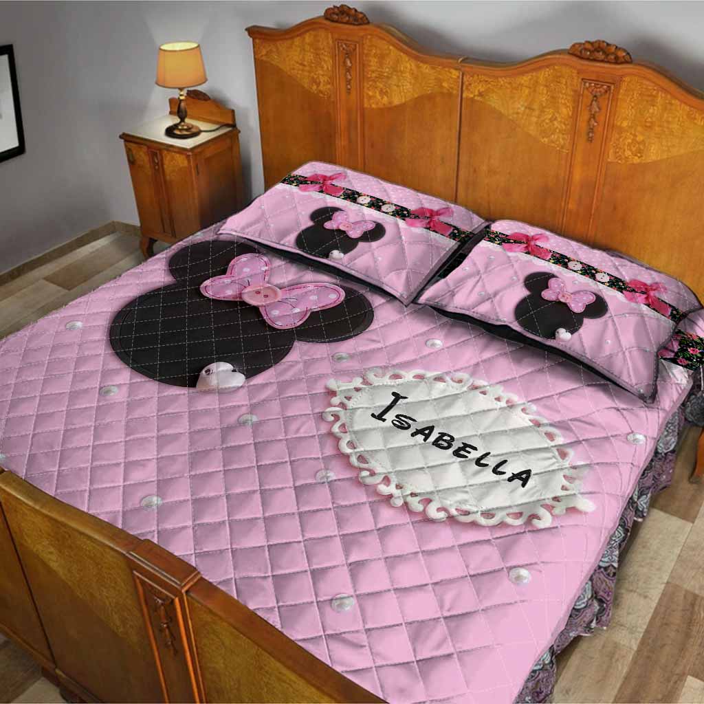 Personalized Pink Minnie Mouse Quilt Set with Pillow Covers for Kids Quilt Set GradoCreations