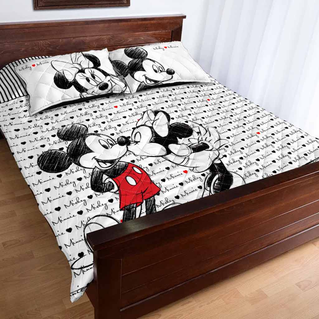 Personalized Mouse Quilt Set for Couples - Wedding Gift Idea Quilt Set GradoCreations