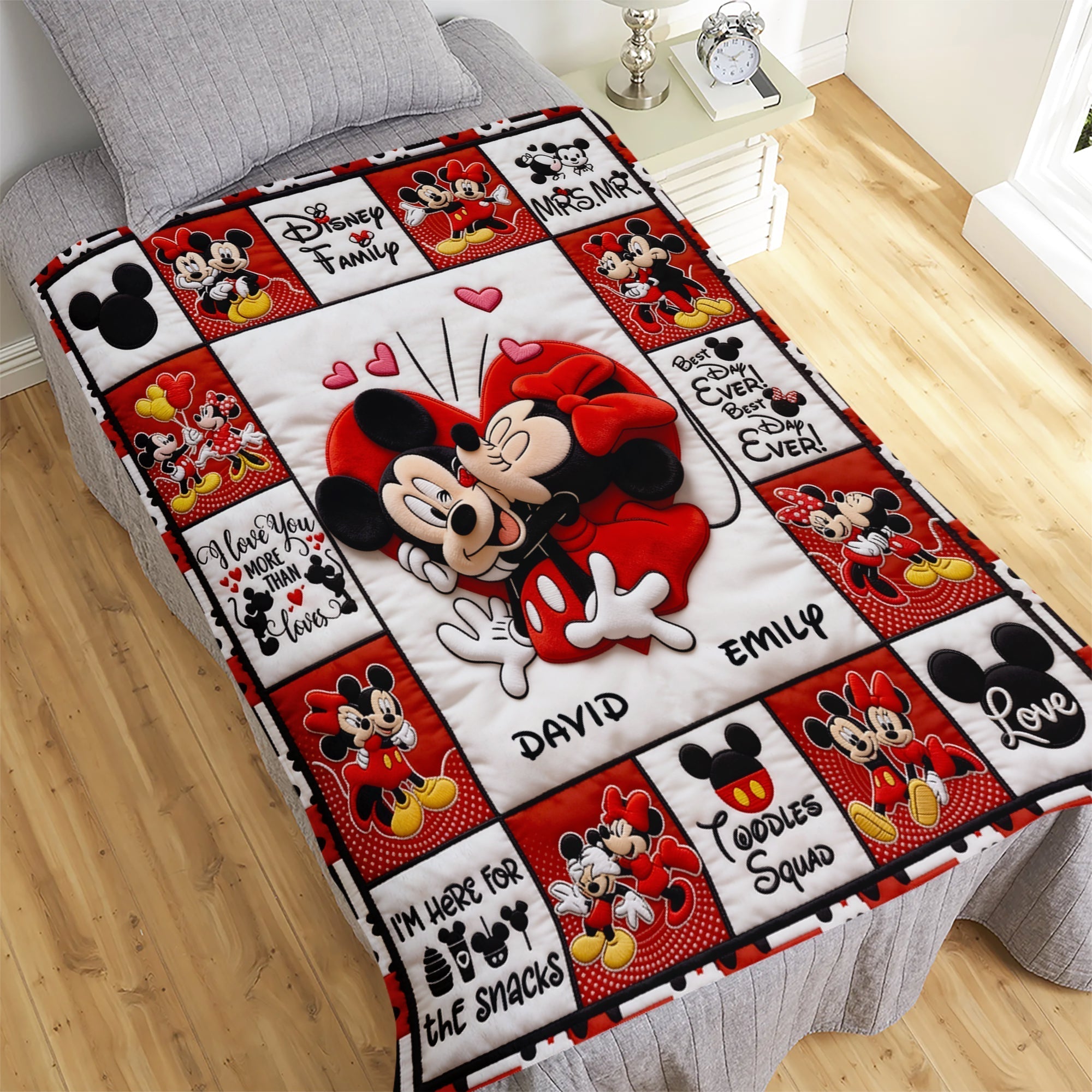 Personalized Mickey Mouse Blanket for Couples - Cozy Gift for Movie Fans
