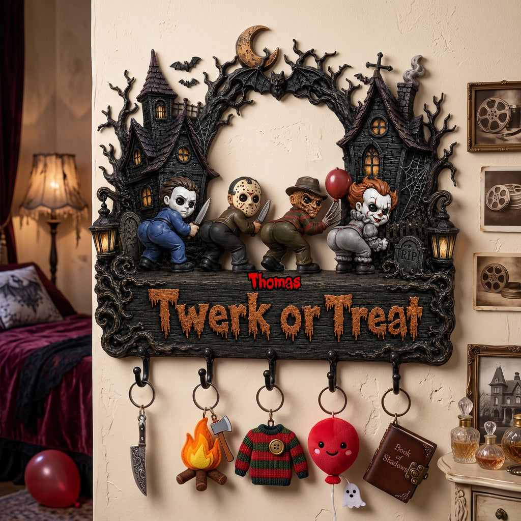 Personalized Halloween Hanging Rack Custom Name Key Holder Gift for Family Hanging Rack GradoCreations