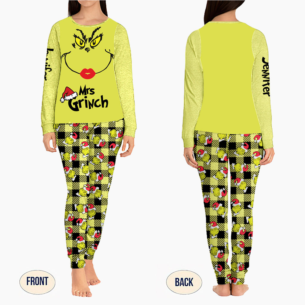 Personalized Grinch Couple Pajamas Set for Christmas | Custom Name Pajamas Set GradoCreations