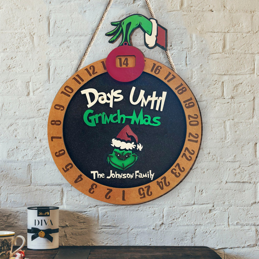 Personalized Grinch Christmas Countdown Sign for Family Christmas Countdown Wood Sign 1 GradoCreations