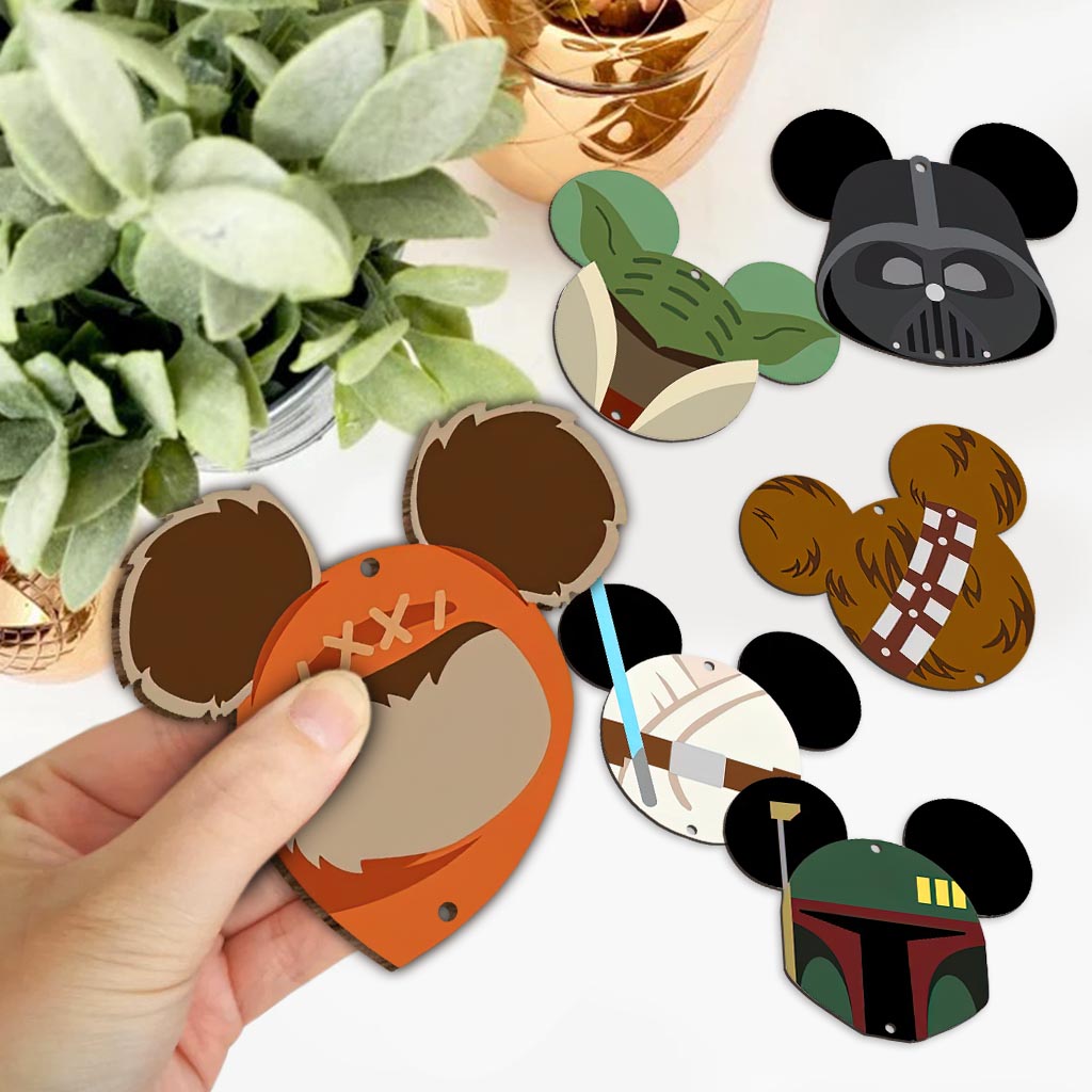 Personalized Mouse Ears Garland - 6 Piece Home Decor for Christmas Garland GradoCreations