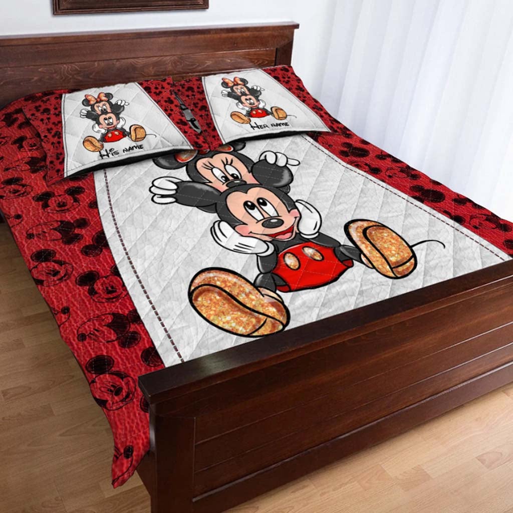 Personalized Mickey & Minnie Mouse Quilt Set Custom Couples Gift Quilt Set GradoCreations