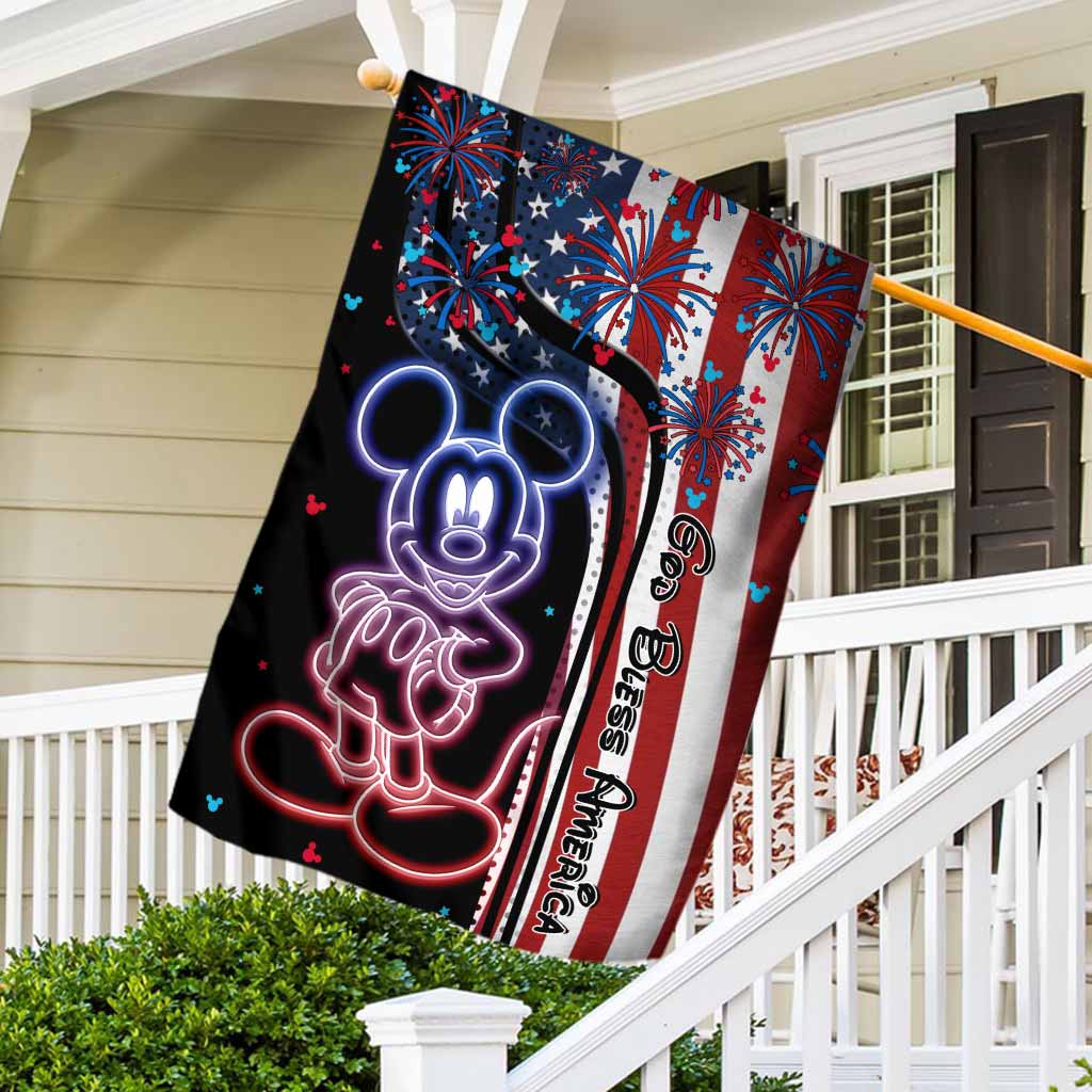 Personalized Independence Day Mouse House Flag Gift for Family House Flag GradoCreations