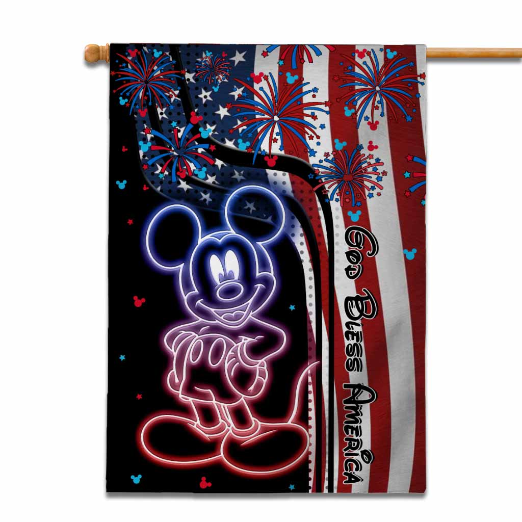 Personalized Independence Day Mouse House Flag Gift for Family House Flag GradoCreations