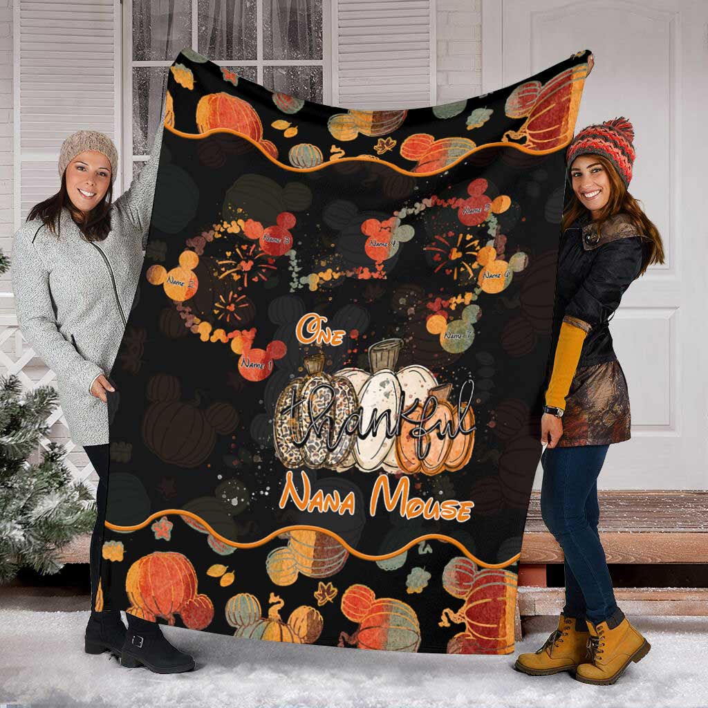 Personalized Thanksgiving Blanket for Grandma - Cozy Custom Nana Gift Blanket GradoCreations