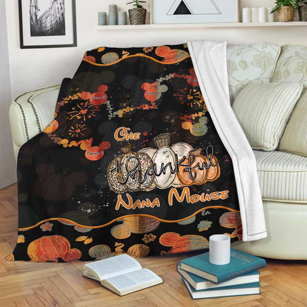 Personalized Thanksgiving Blanket for Grandma - Cozy Custom Nana Gift Blanket GradoCreations
