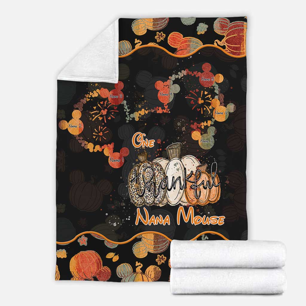 Personalized Thanksgiving Blanket for Grandma - Cozy Custom Nana Gift Blanket GradoCreations