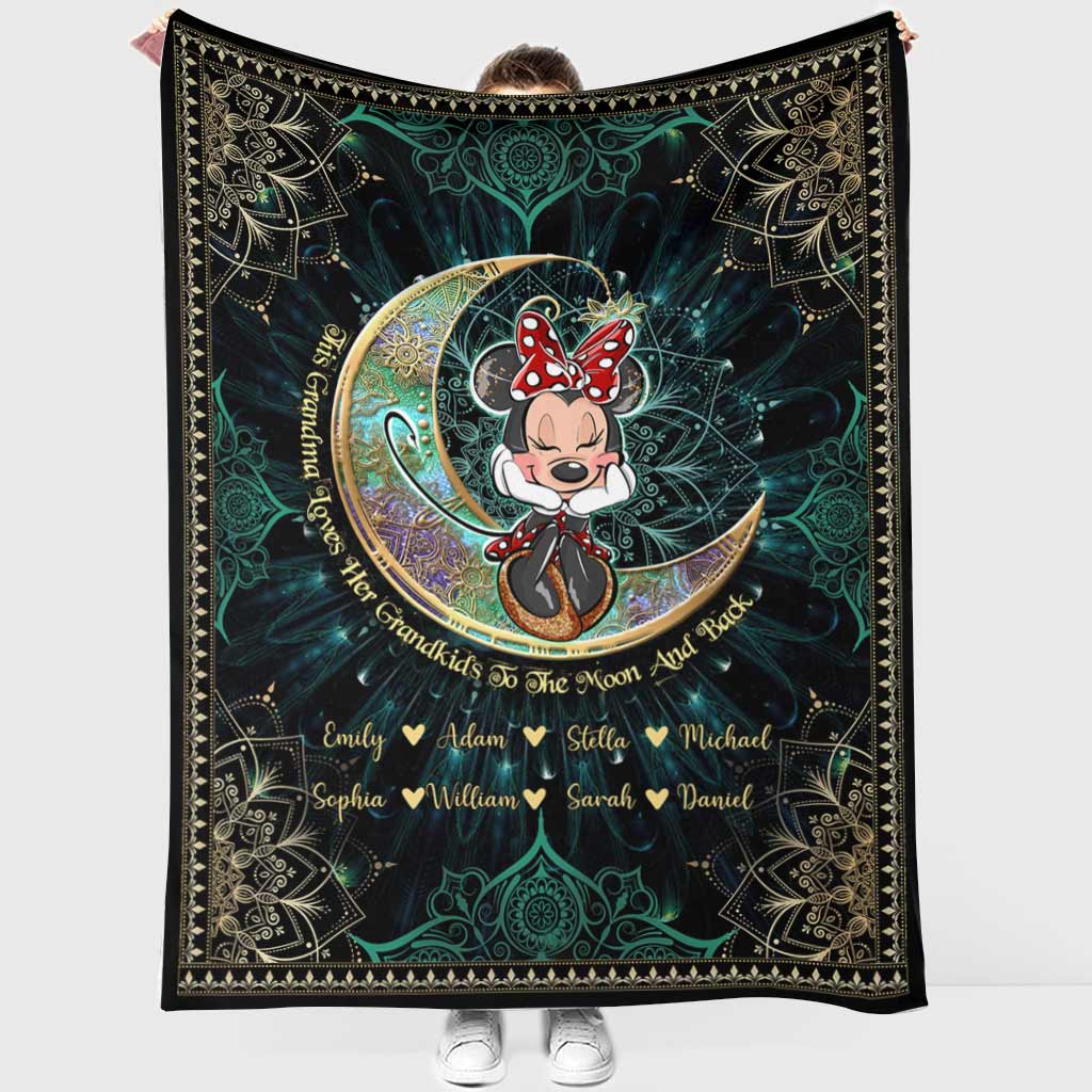 Personalized Mouse Blanket for Grandma with Grandkids Names - Unique Gift Blanket GradoCreations