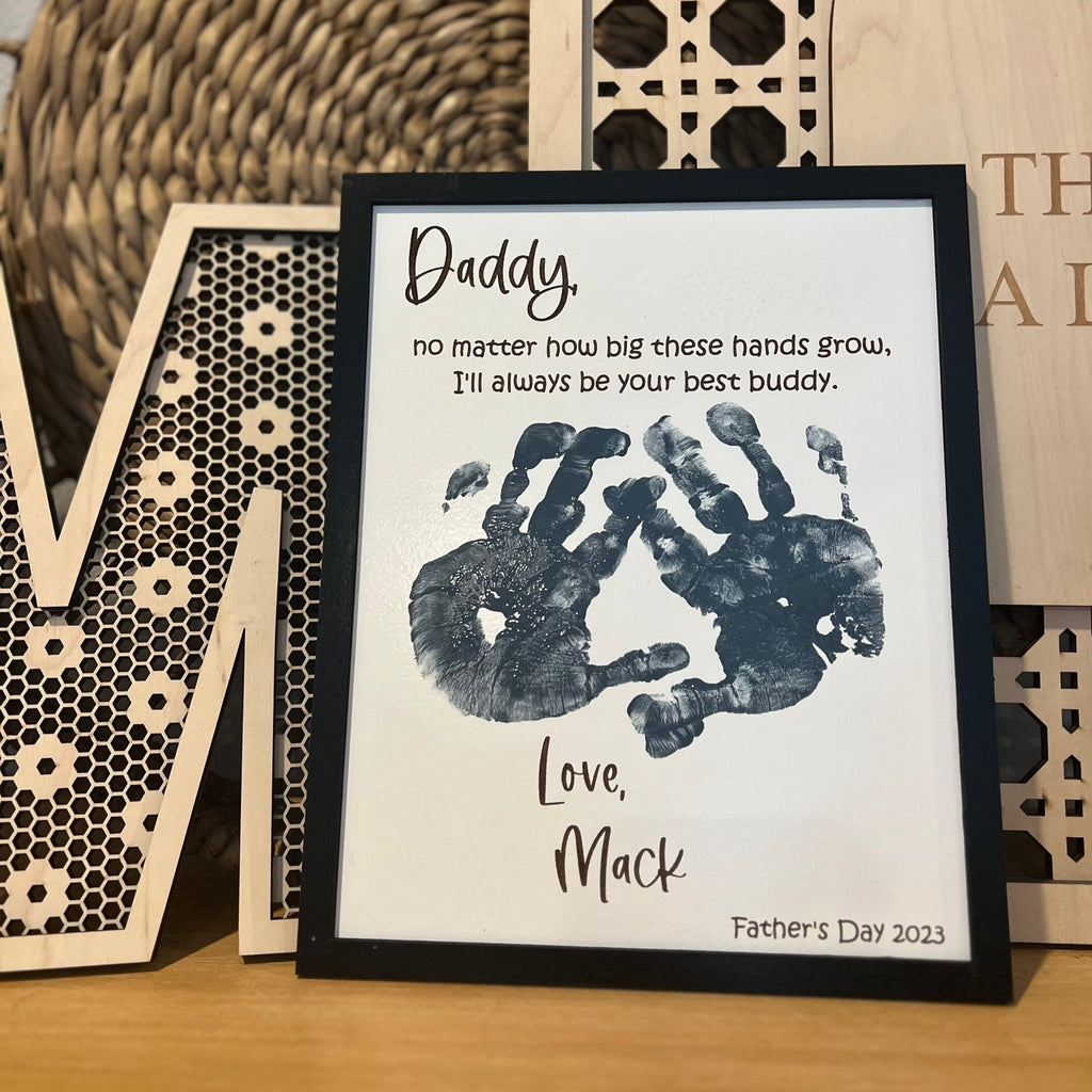 Personalized Wooden Handprint Sign Gift for Dad - Father's Day Plaque HN590 - 2-Layered Wooden Plaque With Stand BCF fix GradoCreations