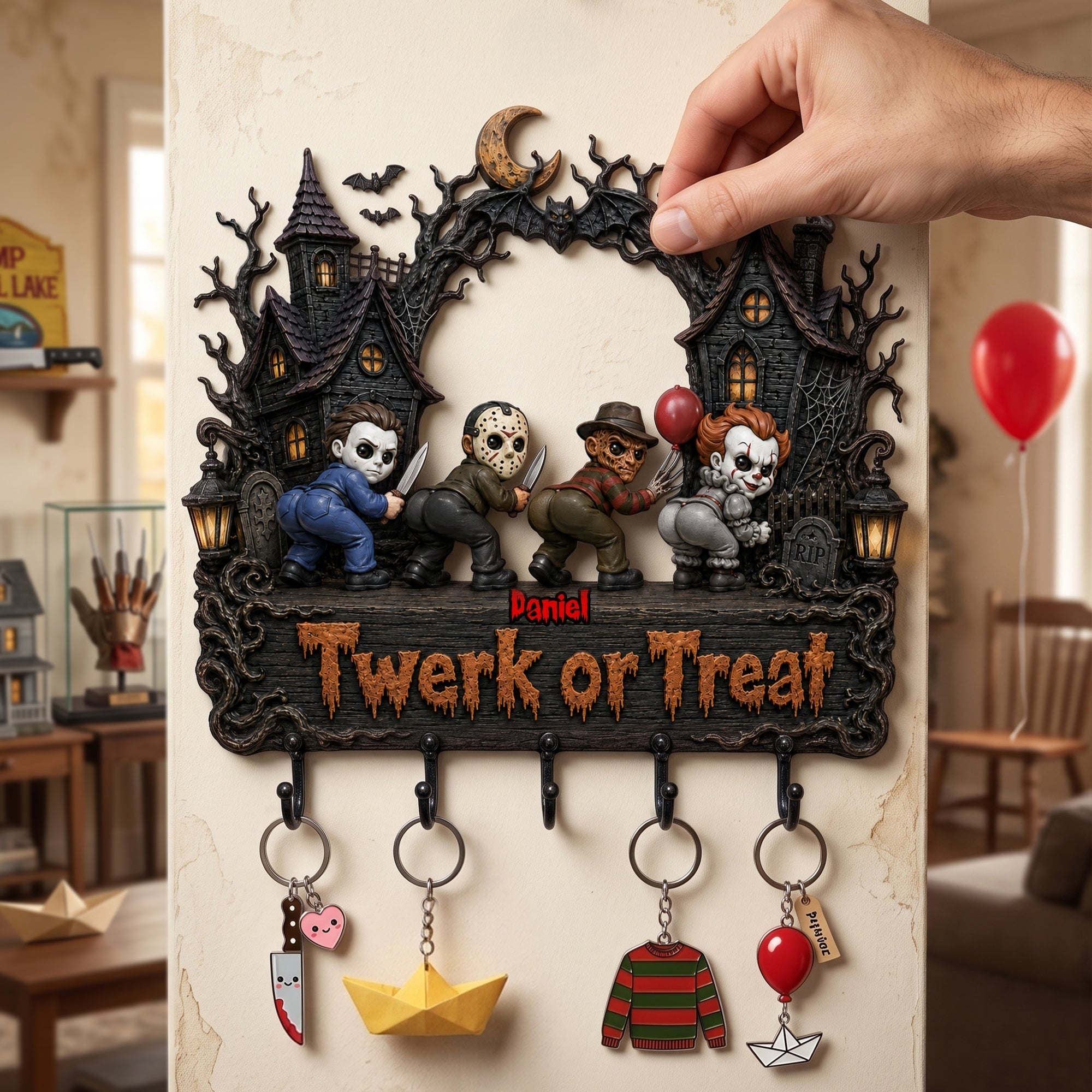 Personalized Halloween Hanging Rack Custom Name Key Holder Gift for Family Hanging Rack GradoCreations