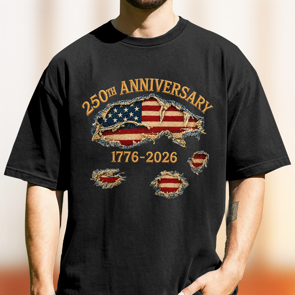 Personalized 250th Anniversary USA Independence Day Comfort Shirt Gift Comfort Shirt GradoCreations