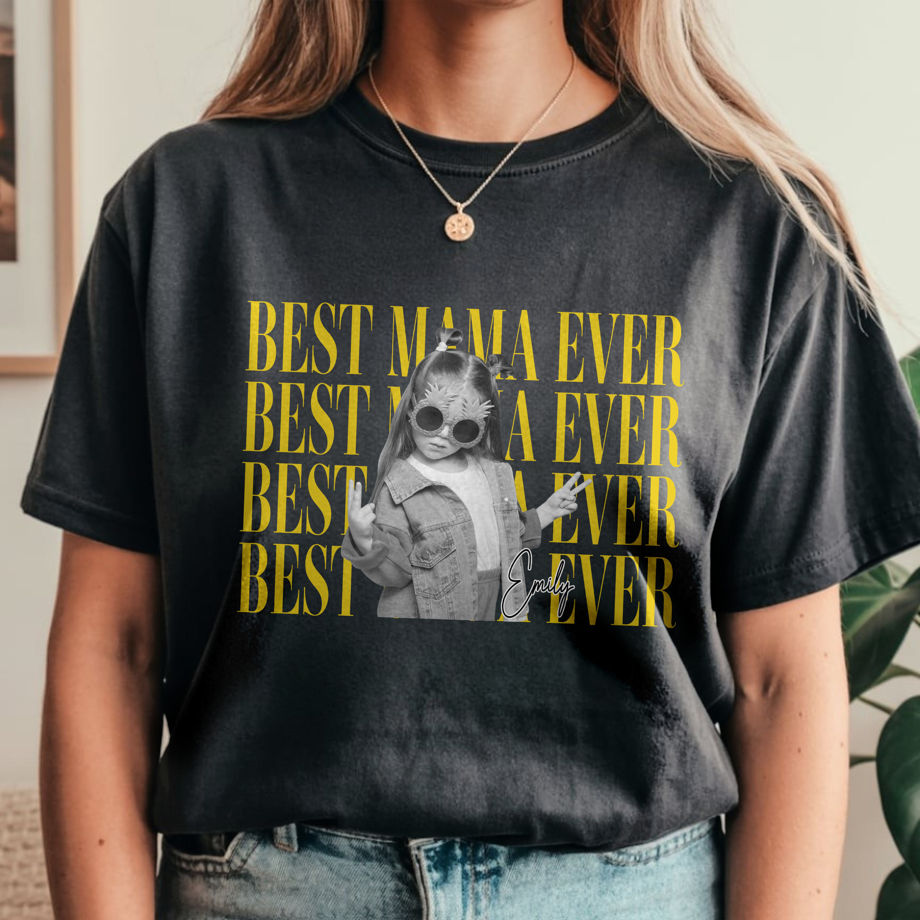 Personalized Vintage Photo Comfort Shirt Best Mom/Dad Gift Comfort Shirt GradoCreations