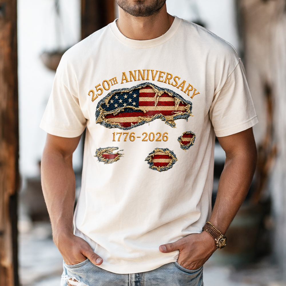 Personalized 250th Anniversary USA Independence Day Comfort Shirt Gift Comfort Shirt GradoCreations