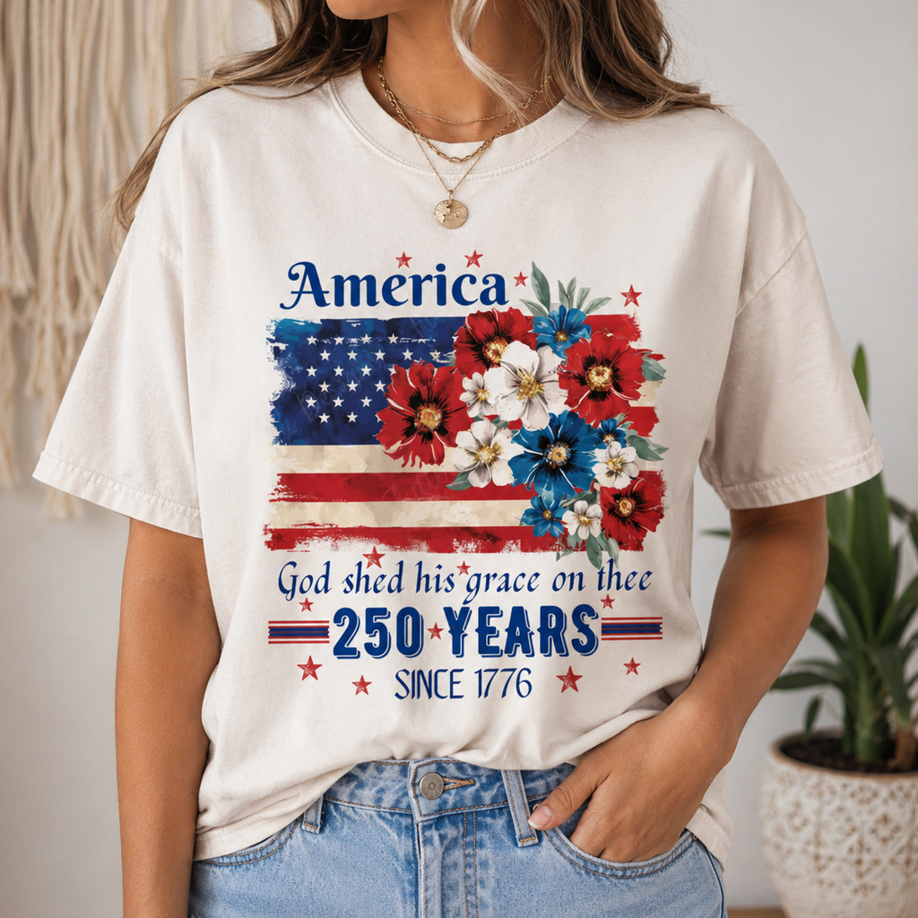 Personalized USA 250th Anniversary Floral Comfort Shirt Gift Comfort Shirt GradoCreations