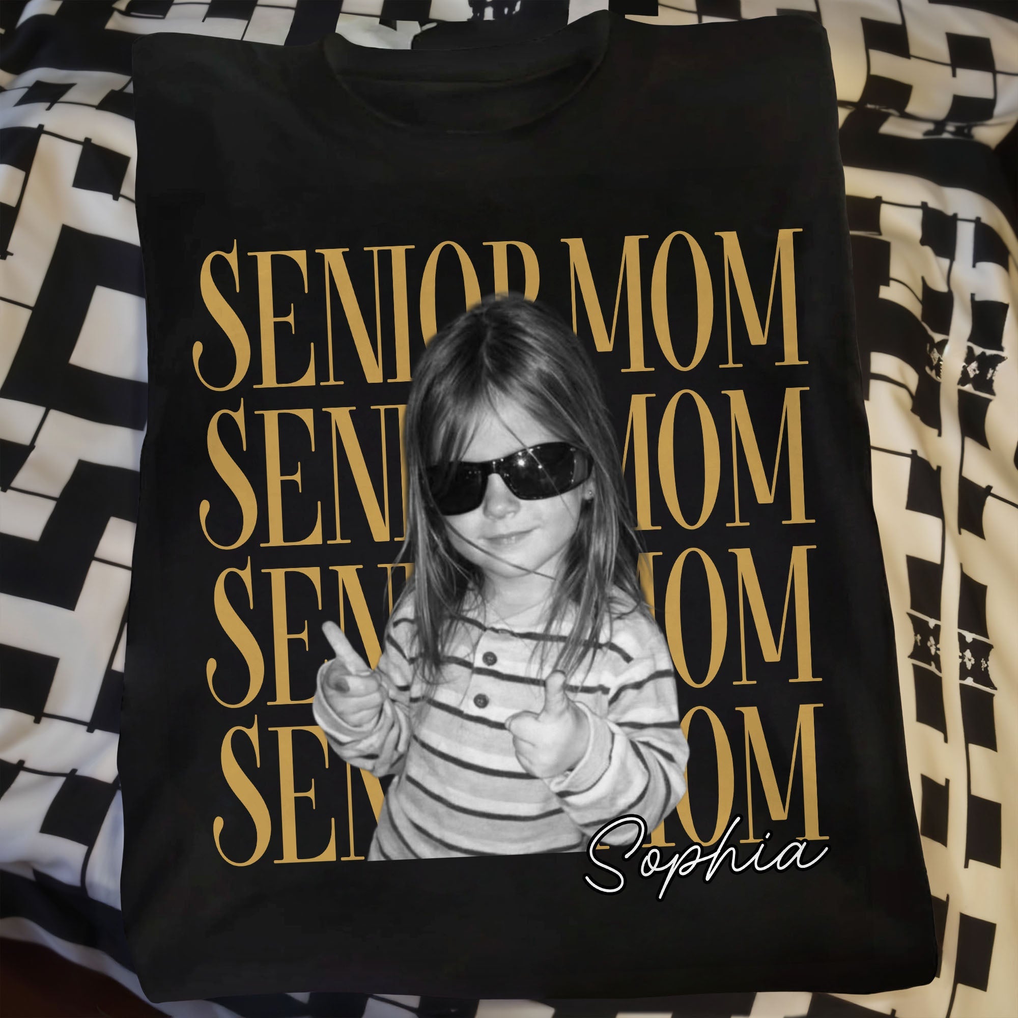 Personalized Custom Graduation T-Shirt Hoodie Gift for Mom Shirt GradoCreations