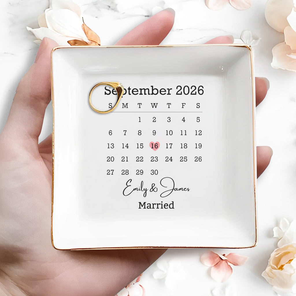 Personalized Jewelry Dish Custom Names Special Date Gift for Couples