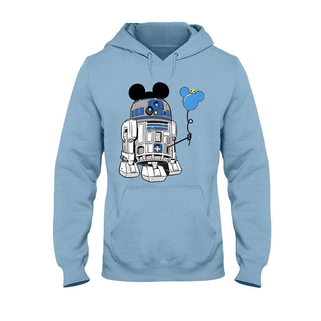 Personalized Couple T-shirts with Character Design | Custom Gift Idea T-shirt & Hoodie GradoCreations