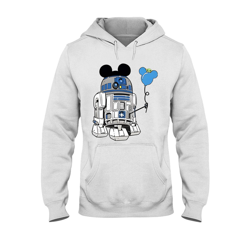 Personalized Couple T-shirts with Character Design | Custom Gift Idea T-shirt & Hoodie GradoCreations