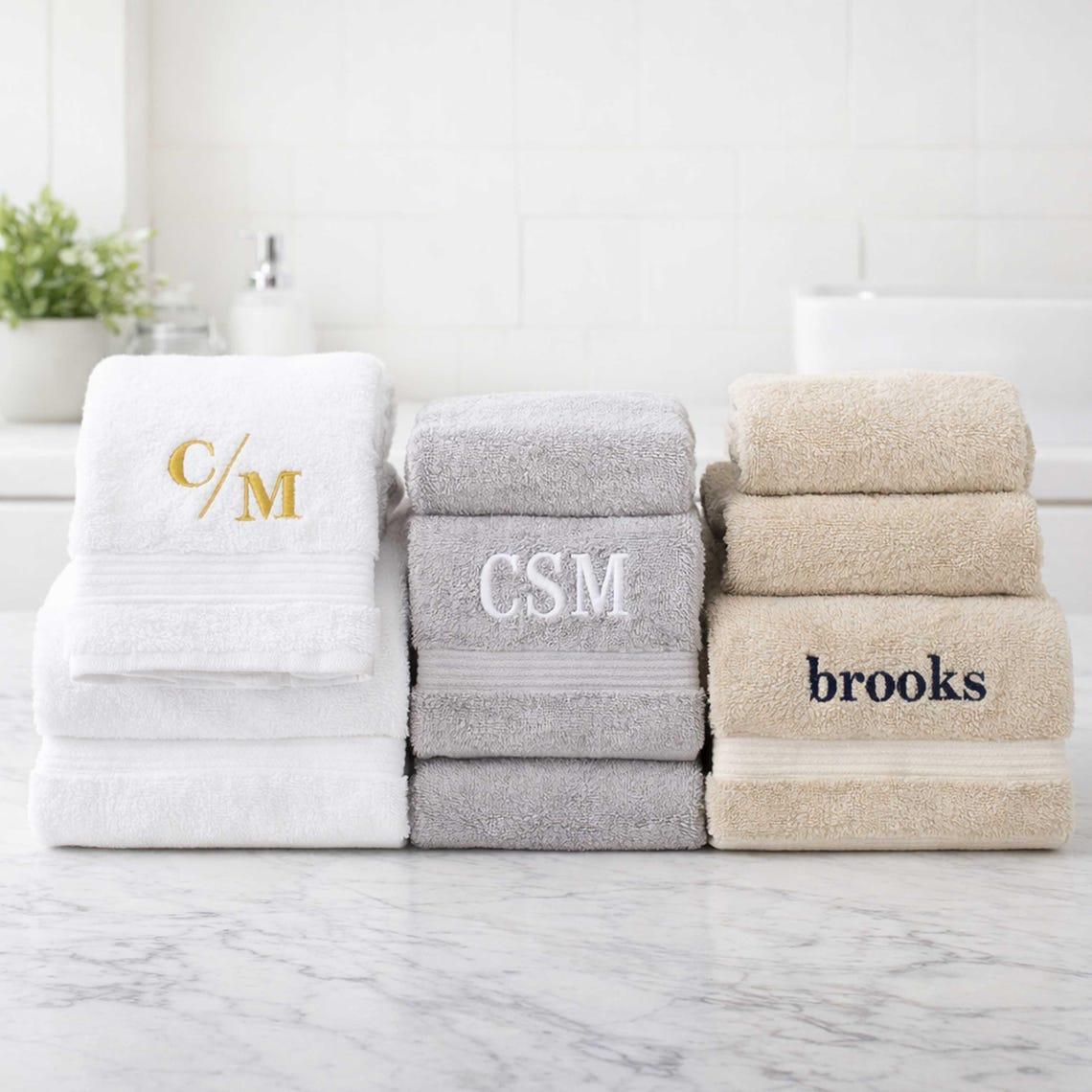 Personalized Family Towel Custom Name Monogram Gift HN590 - Towel GradoCreations
