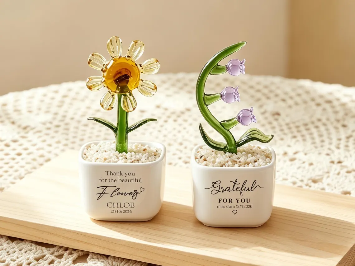 Personalized Glass Plant Pot Custom Name Gift for Teacher HN590 - Glass Flower Pot fix GradoCreations